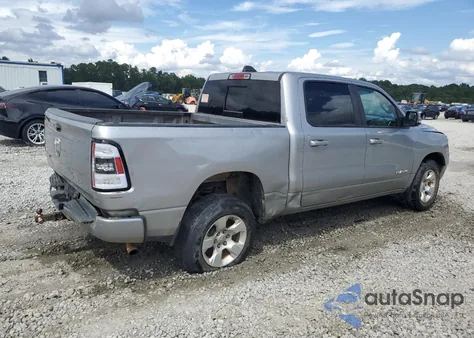 2019 Ram 1500 Big Horn/Lone Star z USA, uszkodzony, nr VIN 1C6RREFG1KN798312